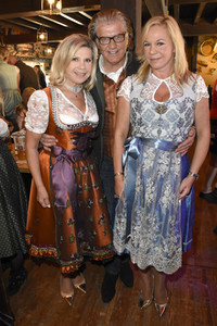 3. Wiesn Charity Lunch im Festzelt Zur Bratwurst beim Oktoberfest 2018 in München