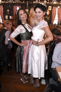 3. Wiesn Charity Lunch im Festzelt Zur Bratwurst beim Oktoberfest 2018 in München