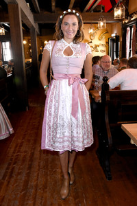 3. Wiesn Charity Lunch im Festzelt Zur Bratwurst beim Oktoberfest 2018 in München