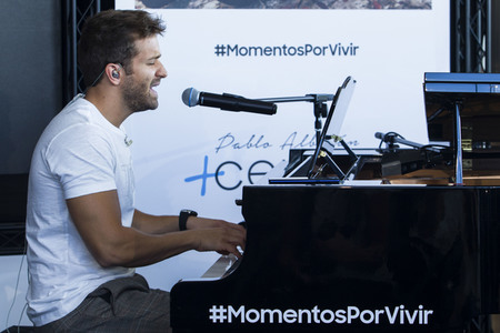 Pablo Alborán präsentiert 'Momentos por vivir' im Madrid