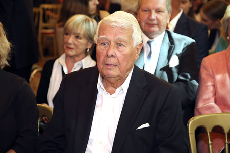 Verleihung des Großen Ehrenzeichens an Karl Spiehs in Wien