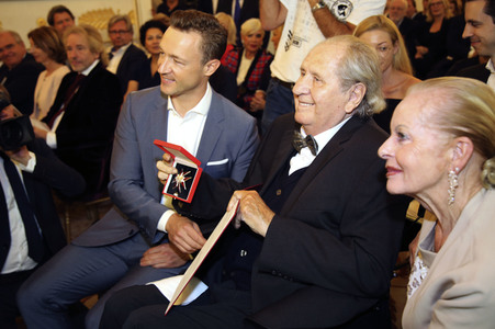 Verleihung des Großen Ehrenzeichens an Karl Spiehs in Wien