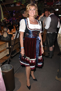 In Käfers Wiesn-Schänke auf dem Oktoberfest 2018 in München