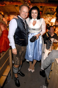 In Käfers Wiesn-Schänke auf dem Oktoberfest 2018 in München