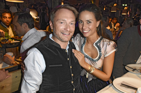 In Käfers Wiesn-Schänke auf dem Oktoberfest 2018 in München
