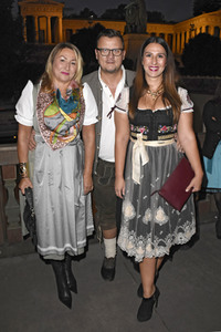 In Käfers Wiesn-Schänke auf dem Oktoberfest 2018 in München