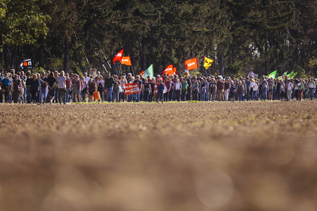 Großdemo 'Wald retten - Kohle stoppen' am Hambacher Wald