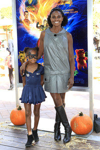 Filmscreening 'Gänsehaut 2: Gruseliges Halloween' in Culver City