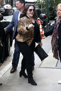 Melissa McCarthy besucht die Talkshow 'Build Series' in New York