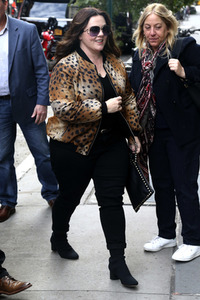 Melissa McCarthy besucht die Talkshow 'Build Series' in New York