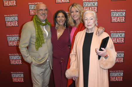 Musicalpremiere 'Carmen la Cubana' in München