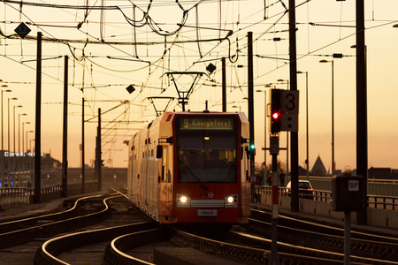 Symbolfoto Bahn