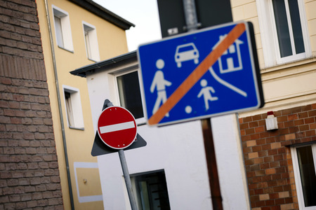 Symbolbild Einfahrt verboten