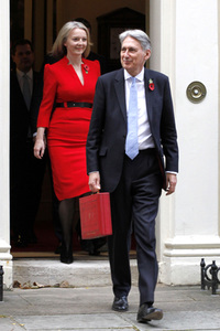 Schatzkanzler Philip Hammond in London
