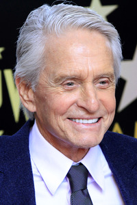 Michael Douglas erhält einen Stern auf dem Hollywood Walk of Fame in Los Angeles
