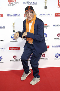Goldene Bild der Frau 2018 in Hamburg