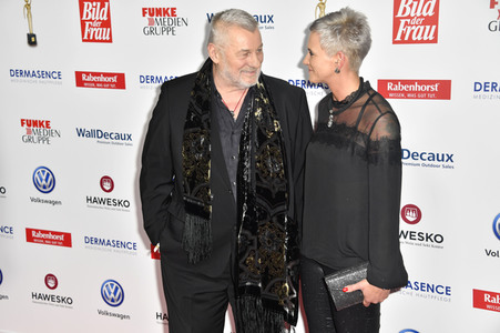 Goldene Bild der Frau 2018 in Hamburg