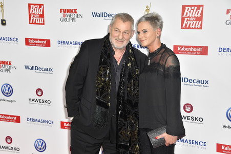 Goldene Bild der Frau 2018 in Hamburg