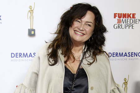 Goldene Bild der Frau 2018 in Hamburg