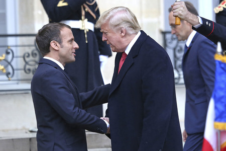 Präsident Marcron empfängt Präsident Trump in Paris
