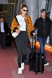 Ankunft von Gigi Hadid in Tokio
