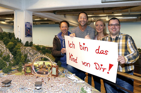 DJ Bobo besucht das Miniatur Wunderland in Hamburg