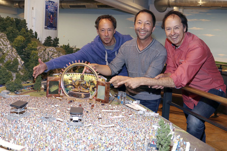 DJ Bobo besucht das Miniatur Wunderland in Hamburg
