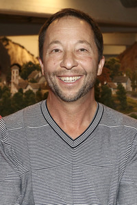 DJ Bobo besucht das Miniatur Wunderland in Hamburg