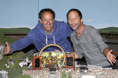 DJ Bobo besucht das Miniatur Wunderland in Hamburg