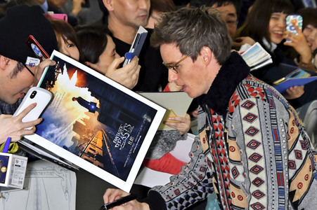 Ankunft von Eddie Redmayne und Dan Fogler in Narita