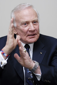 Interview mit Buzz Aldrin in Hamburg