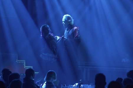 Premiere der Sarrasani Show 'Cirque FouFou' in Dresden