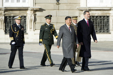 Offizielle Begrüßung von Xi Jinping in Madrid