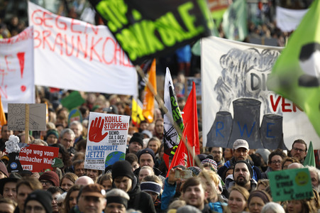 Demonstration 'Kohle stoppen - Klimaschutz jetzt!' in Köln