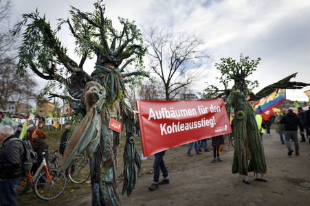 Demonstration 'Kohle stoppen - Klimaschutz jetzt!' in Köln