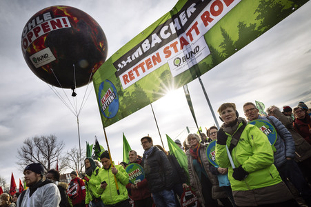Demonstration 'Kohle stoppen - Klimaschutz jetzt!' in Köln