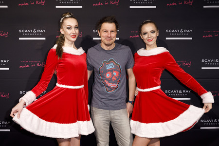 Premiere des Kölner Weihnachtscircus 2018 in Köln