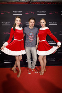 Premiere des Kölner Weihnachtscircus 2018 in Köln