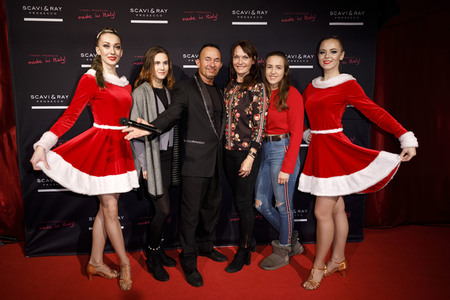 Premiere des Kölner Weihnachtscircus 2018 in Köln