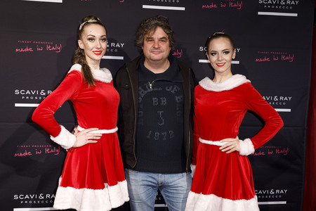 Premiere des Kölner Weihnachtscircus 2018 in Köln