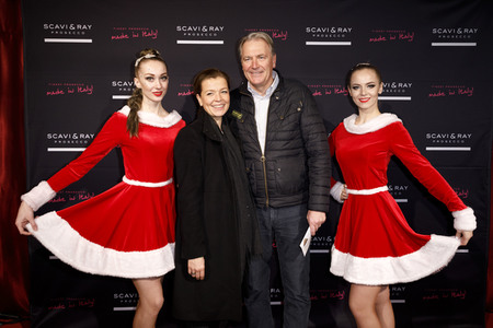 Premiere des Kölner Weihnachtscircus 2018 in Köln
