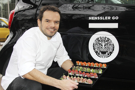 Eröffnung des Restaurants und Lieferdienstes Henssler GO in Hamburg