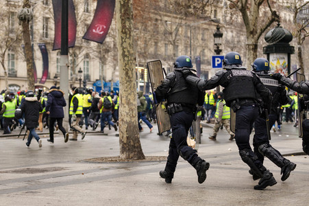 Gelbwesten-Protest in Paris