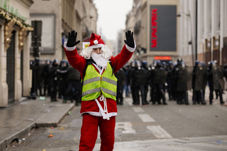 Gelbwesten-Protest in Paris