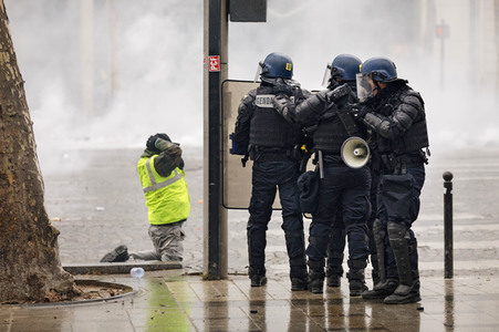 Gelbwesten-Protest in Paris