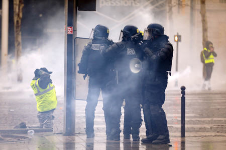 Gelbwesten-Protest in Paris