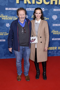 Filmpremiere 'Der Junge muss an die frische Luft' in München