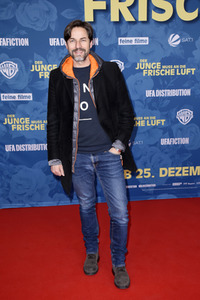 Filmpremiere 'Der Junge muss an die frische Luft' in München