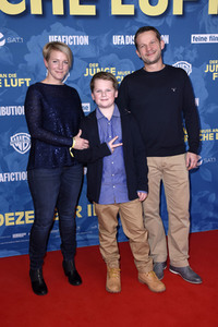 Filmpremiere 'Der Junge muss an die frische Luft' in München