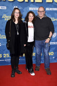Filmpremiere 'Der Junge muss an die frische Luft' in München